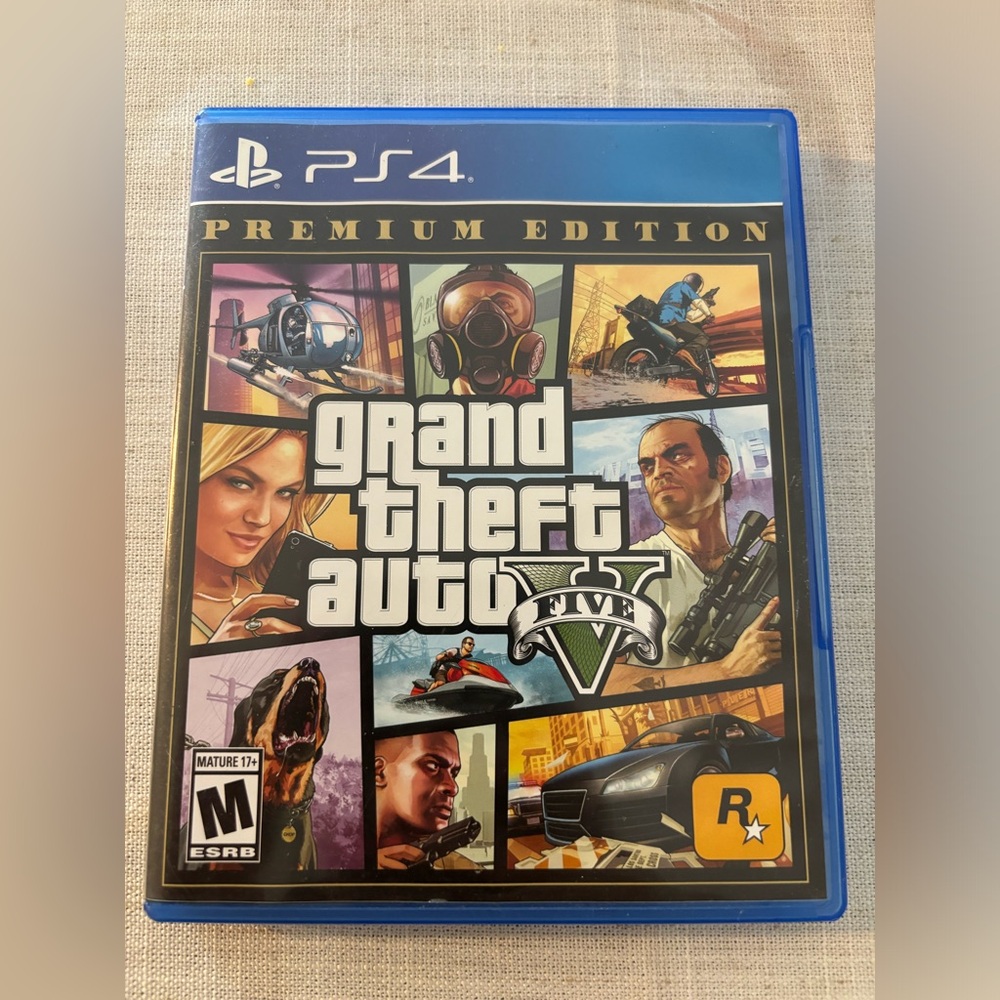 Grand Theft Auto V - PS4 used